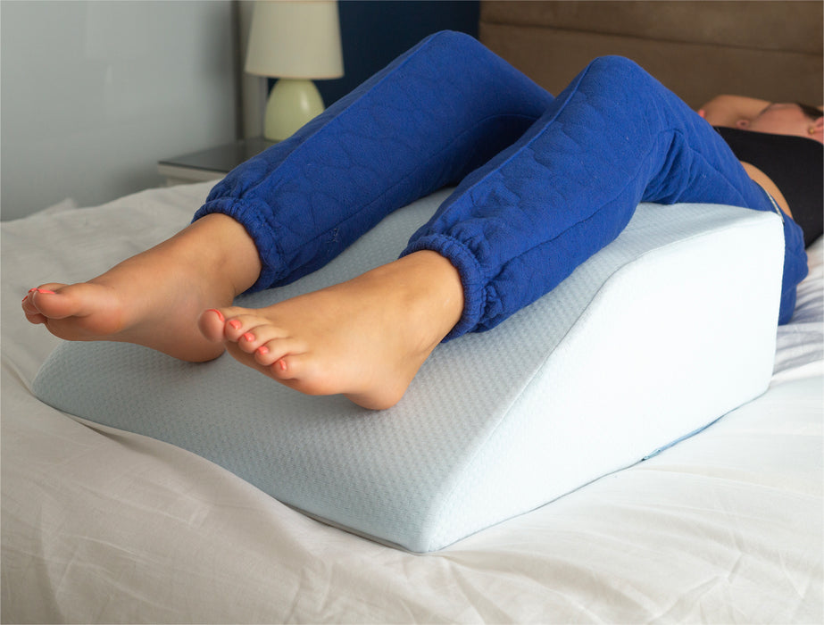 Memory Foam Leg Wedge Cushion with Gel Layer